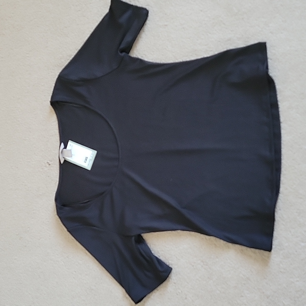 H&M Scoop neck top New with tags!